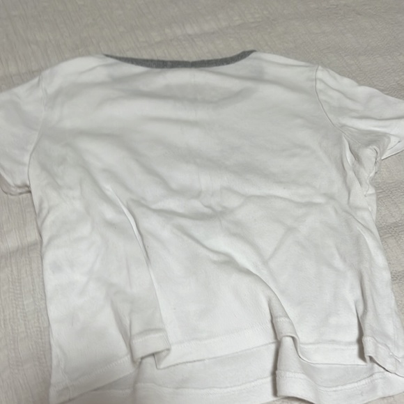 brandy melville strawberry fields tee - Picture 2 of 2